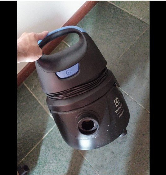 foto real do Aspirador de pó e água electrolux hidrolux awd01