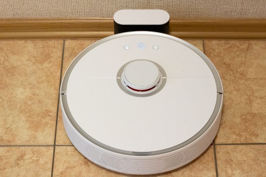 robô aspirador que volta pra base